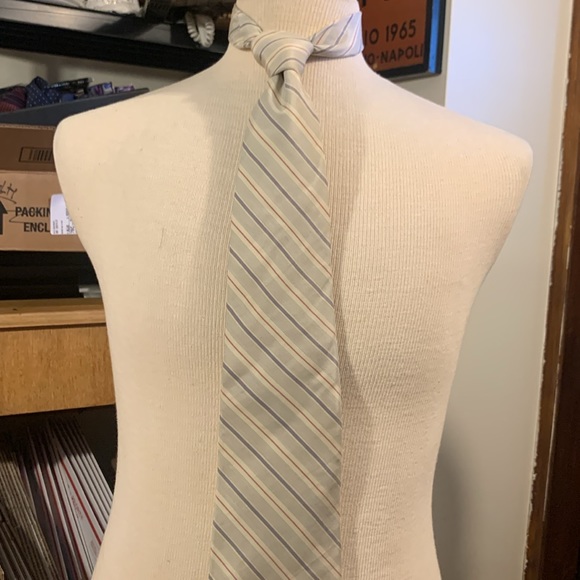 80’s YSL YVES ST LAURENT 100% SILK STRIPED DIAGONAL NECKTIE - Picture 4 of 11